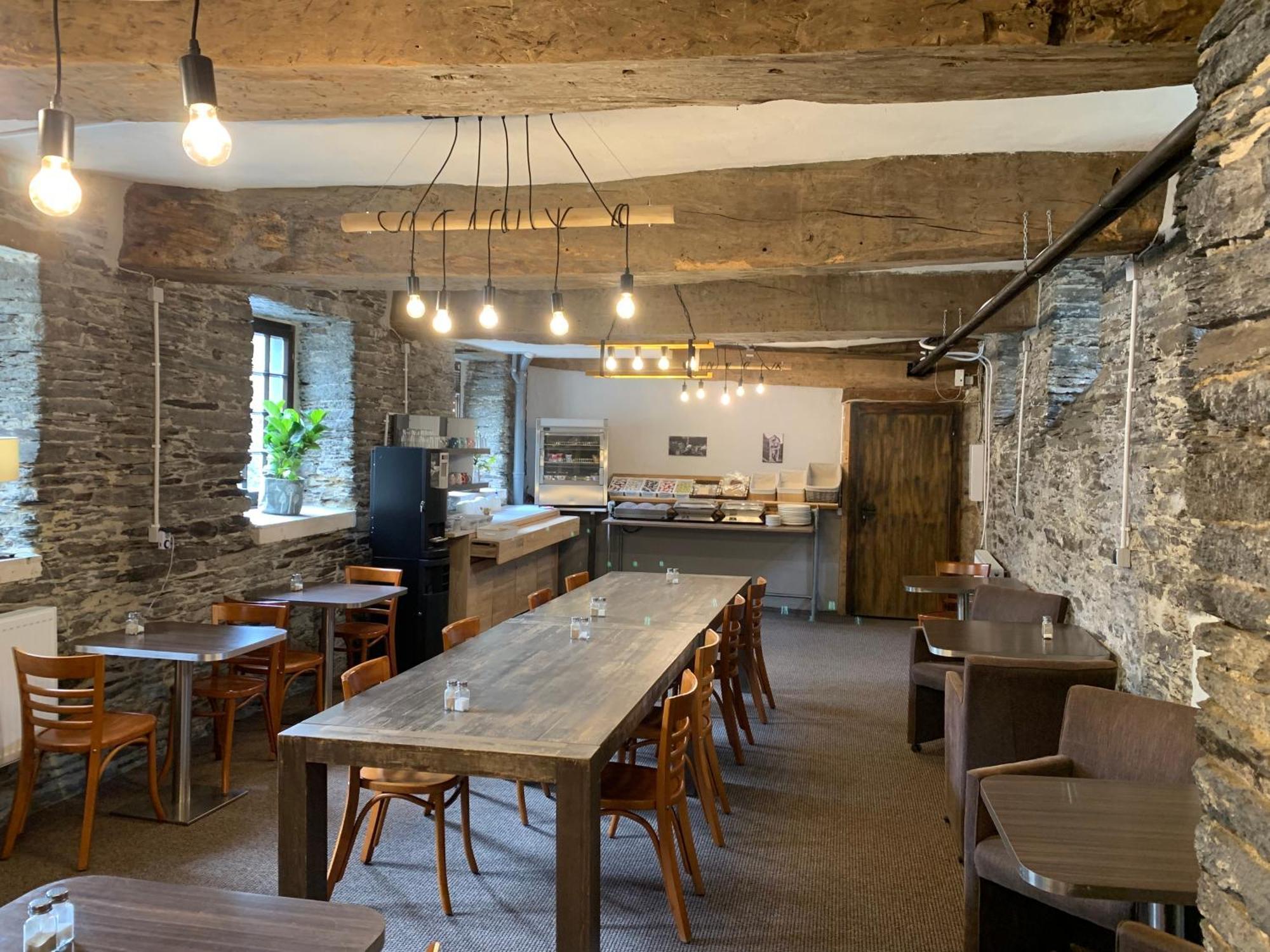 Aeuchen Am Rosenthal * Monschau
